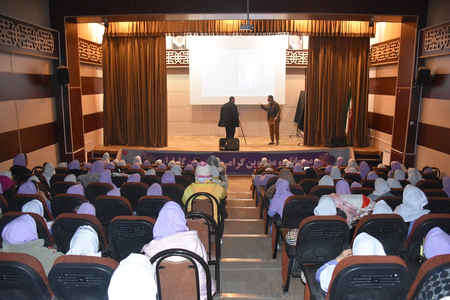 تئاتر دانش‌آموزی کشاورز 2 «فاطمیه به زبان نمایش » در شهرستان قروه