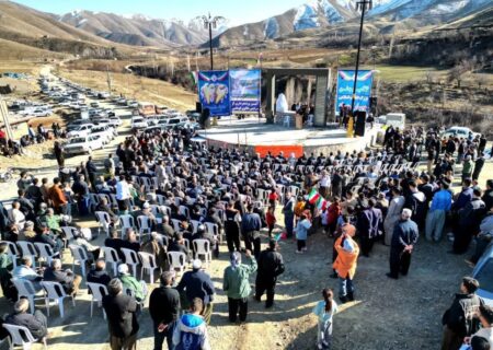 جشن چهل و ششمین سالگرد پیروزی انقلاب اسلامی در دهستان کوماسی مریوان برگزار شد