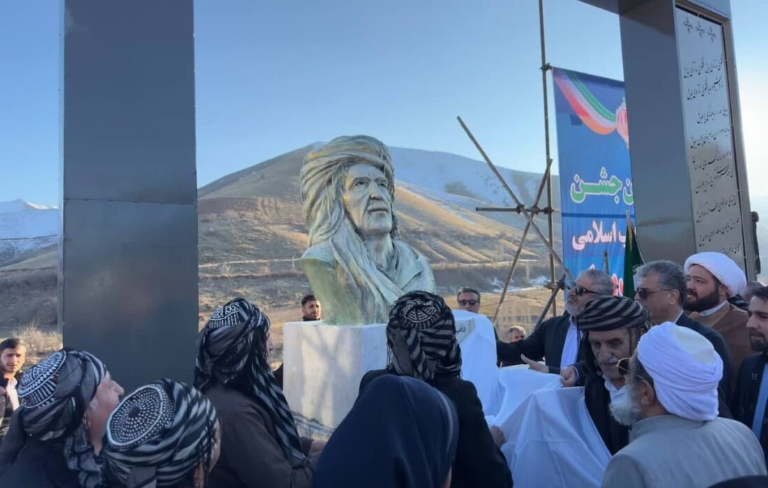 جشن انقلاب در روستای کوماسی از توابع مریوان