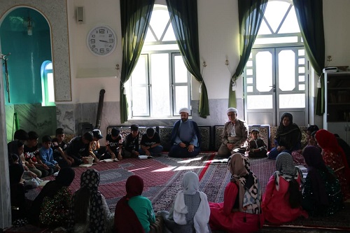 اهمیت انس با قرآن و نقش آن در ارتقای معنویت و اخلاق در جامعه