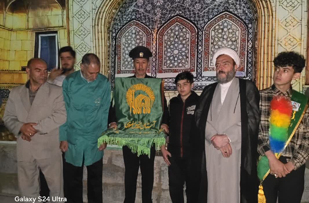 مراسم جشن میلاد امام رضا(ع) با حضور خادمان حرم مطهر در بیجار برگزار شد