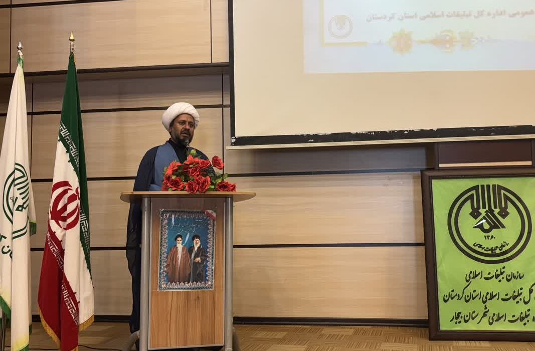 برنامه های دهه ولایت با تاکید بر اصل اثر گذاری اجرا شود