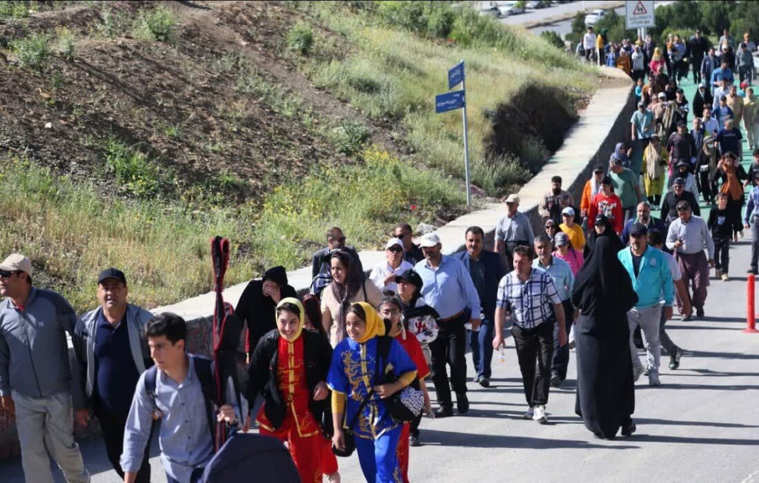 همایش خانوادگی “نه ته وه ی هیوا (نسل امید)” در سنندج برگزار شد