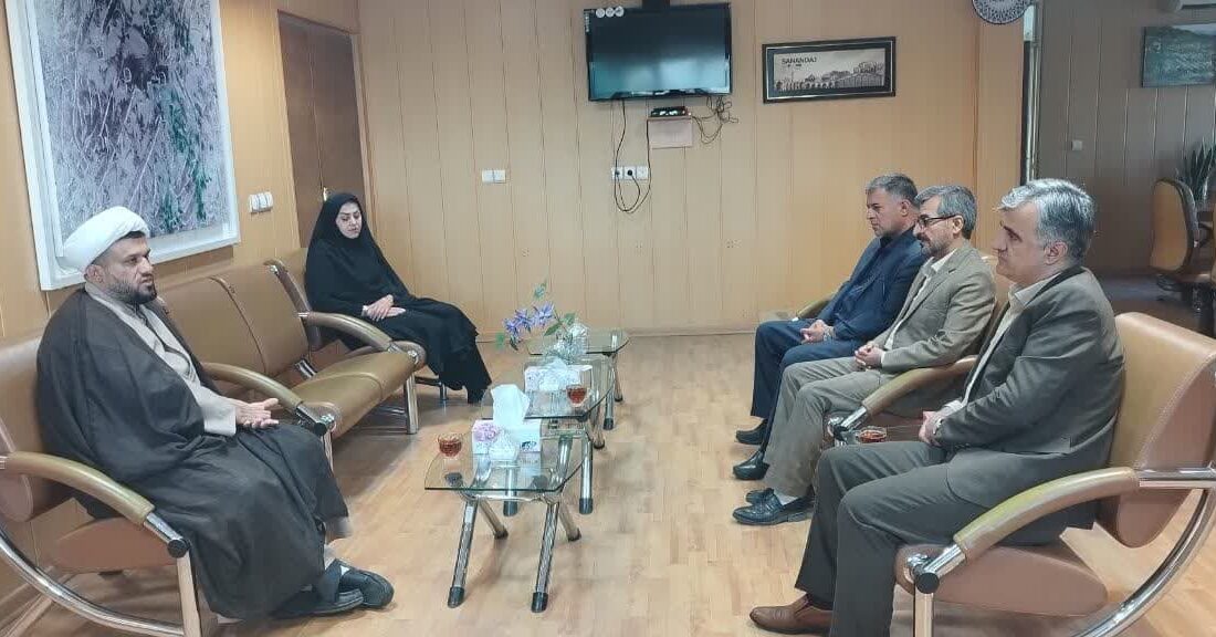 دیدار سرپرست اداره تبلیغات اسلامی سنندج با مسئولان برای برنامهریزی اعیاد