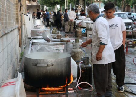۱۱۰ دیگ نذری در سنندج؛ تجلی عشق مردمی به امیرالمومنین(ع)