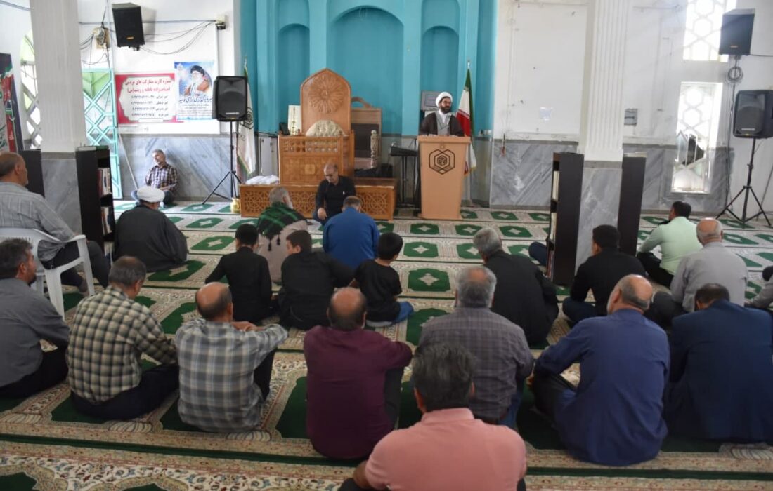 برگزاری همایش پرچمداران بصیرت در مجتمع فرهنگی نور قروه