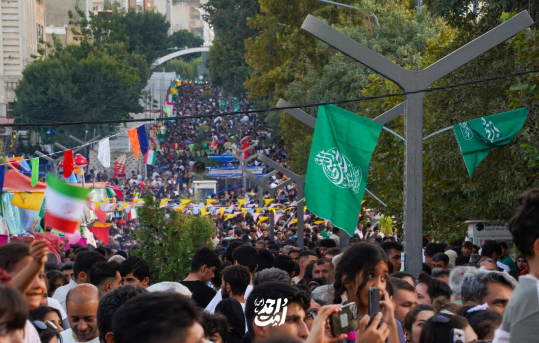 سنندج میزبان جشن باشکوه «امت احمد»؛ روایت یک روز پرشور در مهمانی پیامبر رحمت