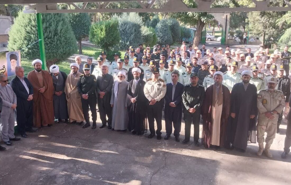 غبار روبی مزار شهدا به مناسبت هفته نیروی انتظامی برگزارگردید.