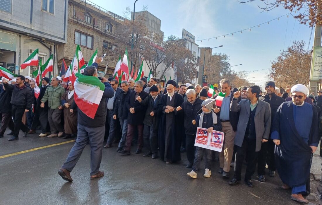 مردم بیجار با حضور گسترده در راهپیمایی اغتشاشات اخیر کشور را محکوم کردند